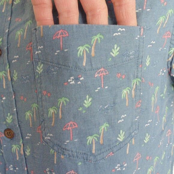 RAILS Shirt, M, Carson, Blue,  Palm Trees/Umbrellas, Buttons, Pocket - Picture 7 of 16